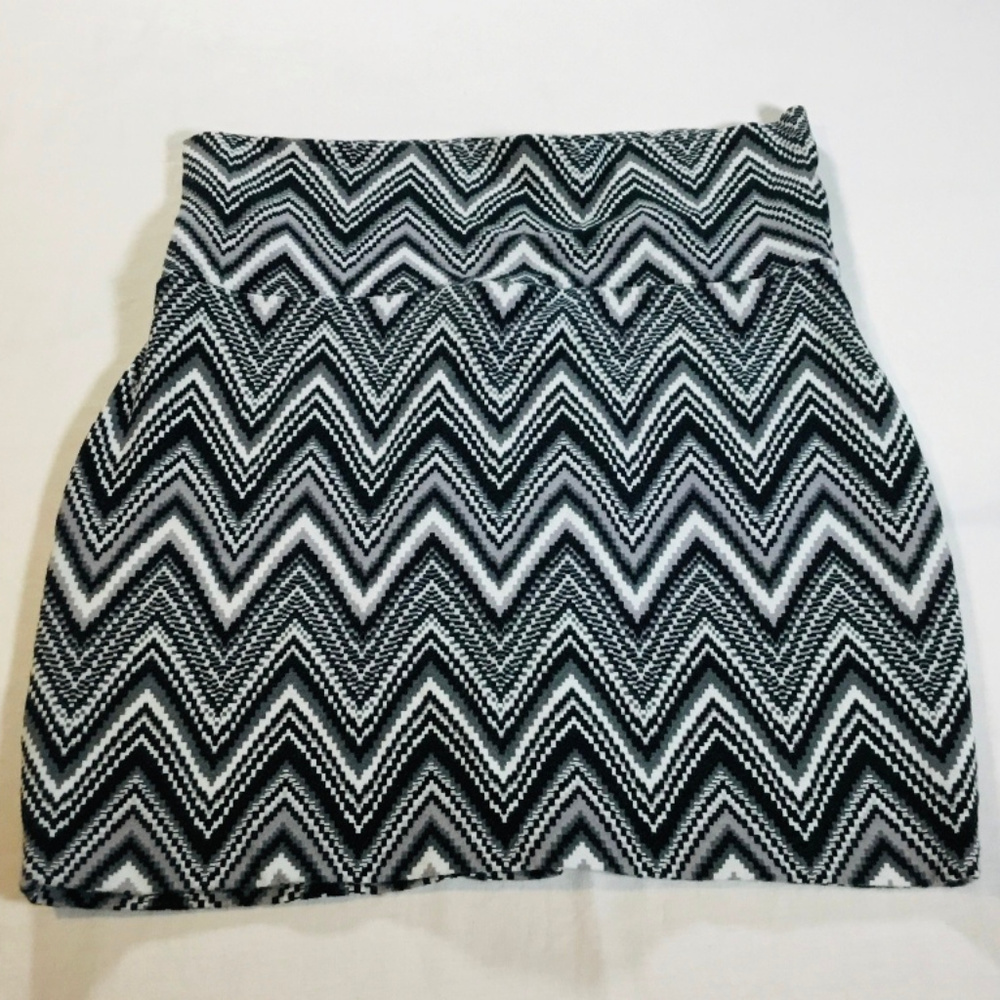 Lily Rose Skirt Size L